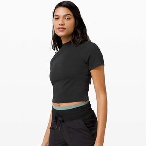 Kitsilano mock neck tee